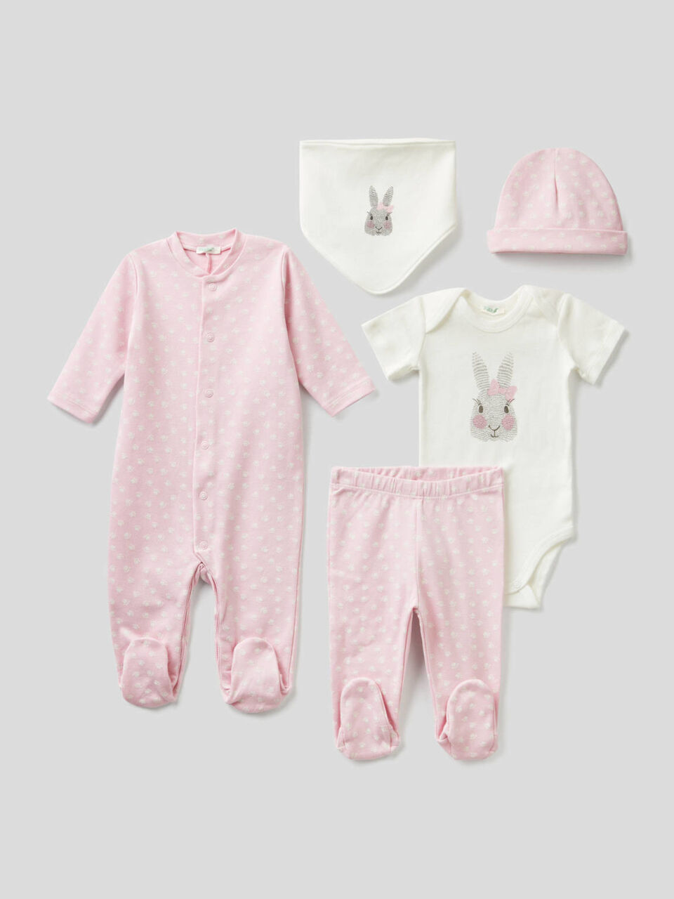 5-piece layette in pure cotton image number 1