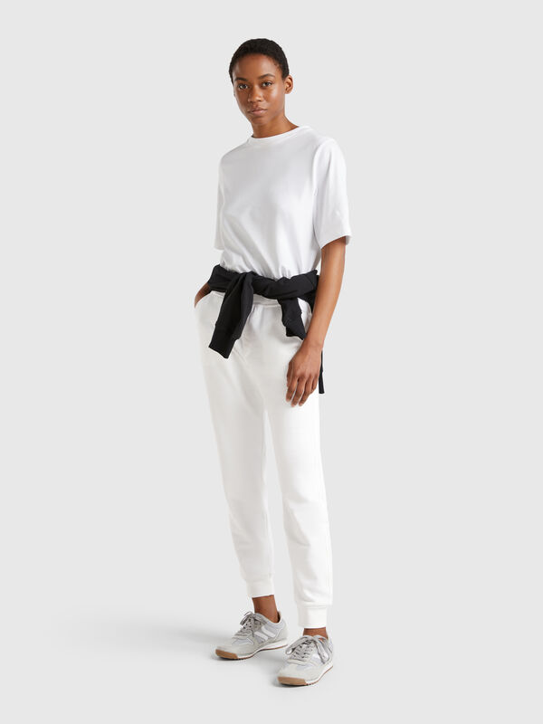 Pantalon sweat avec cordon de serrage Femme