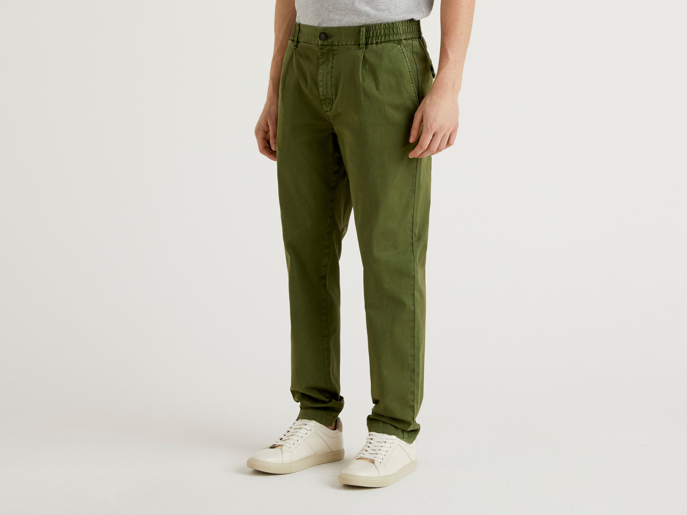 ucb chinos