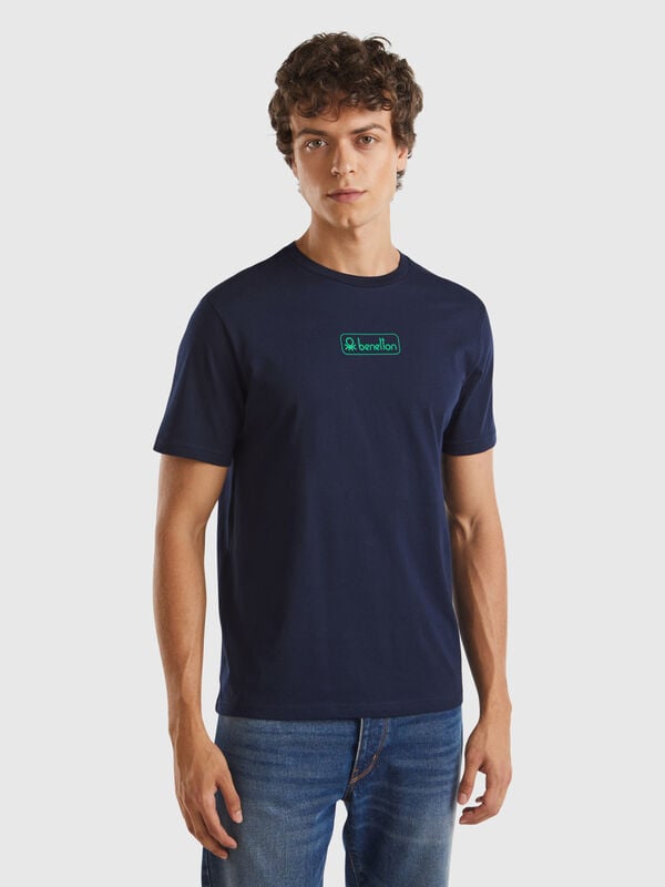 T-shirt bleu foncé en coton bio à logo vert Homme