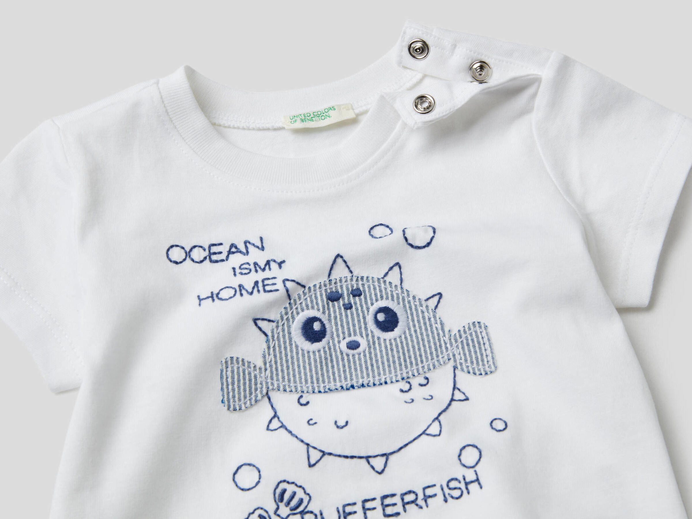 T-Shirt aus Bio-Baumwolle mit Stickerei image number null