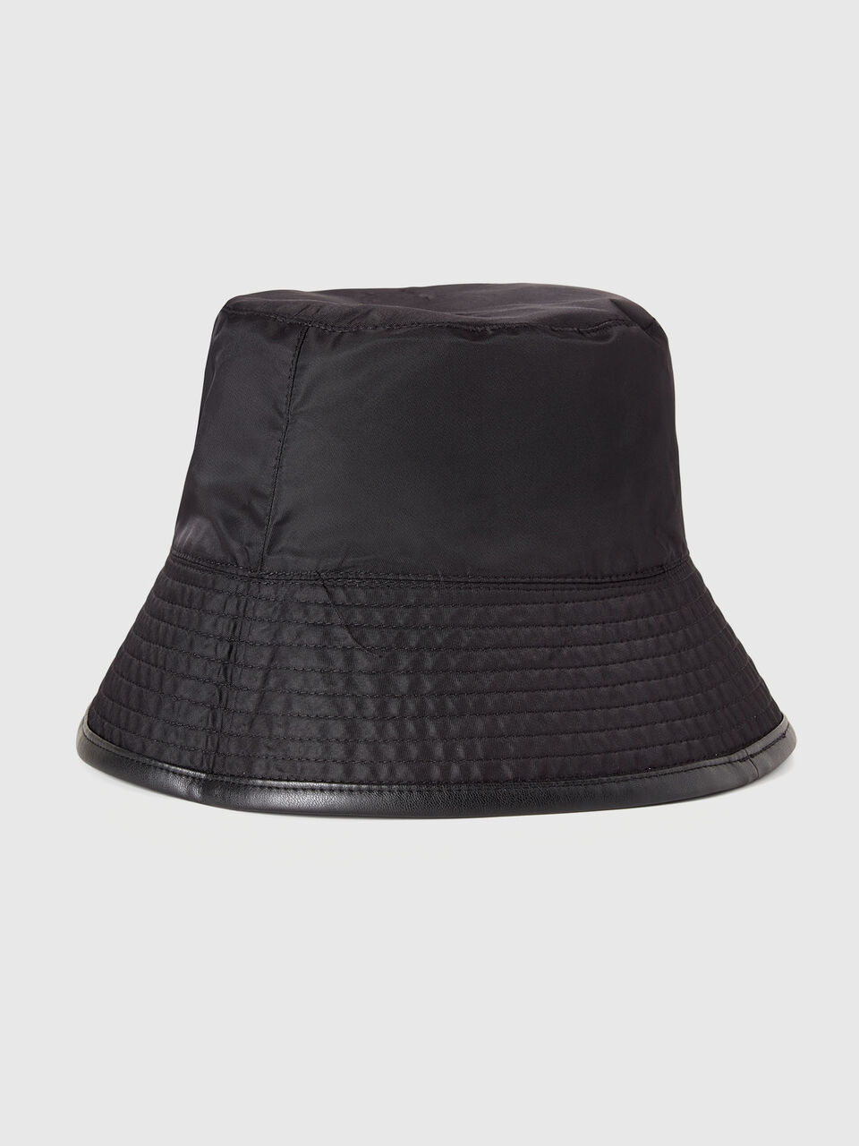 HAT Men image number null