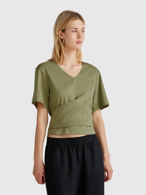 T-shirt with knot on the back Women