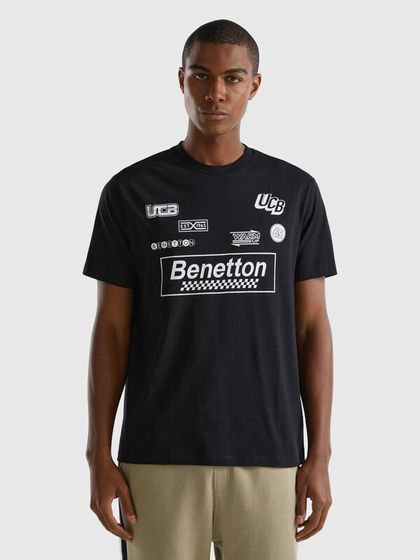 Shirt in Schwarz mit Logo-Prints Herren
