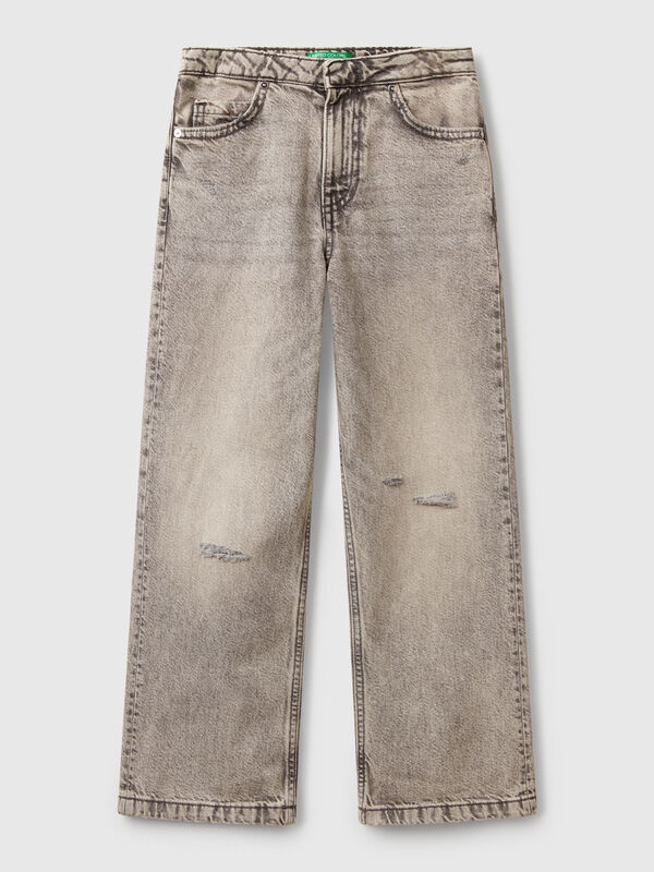 Straight leg jeans with tears Junior Girl