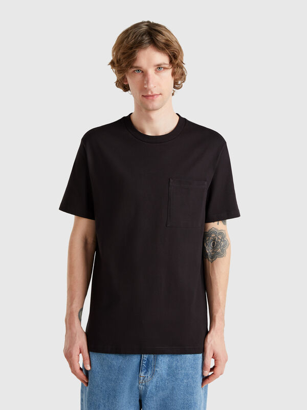 T-shirt noir en coton bio à petite poche Homme