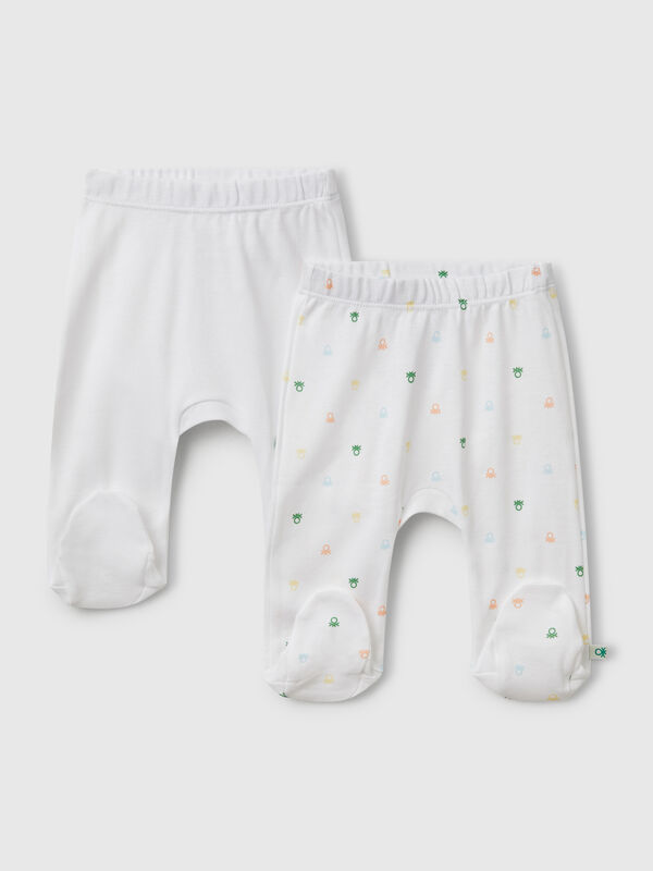 Deux pantalons en coton  Naissancede