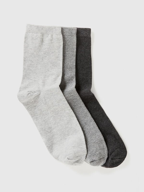 Drei Paar kurze Socken