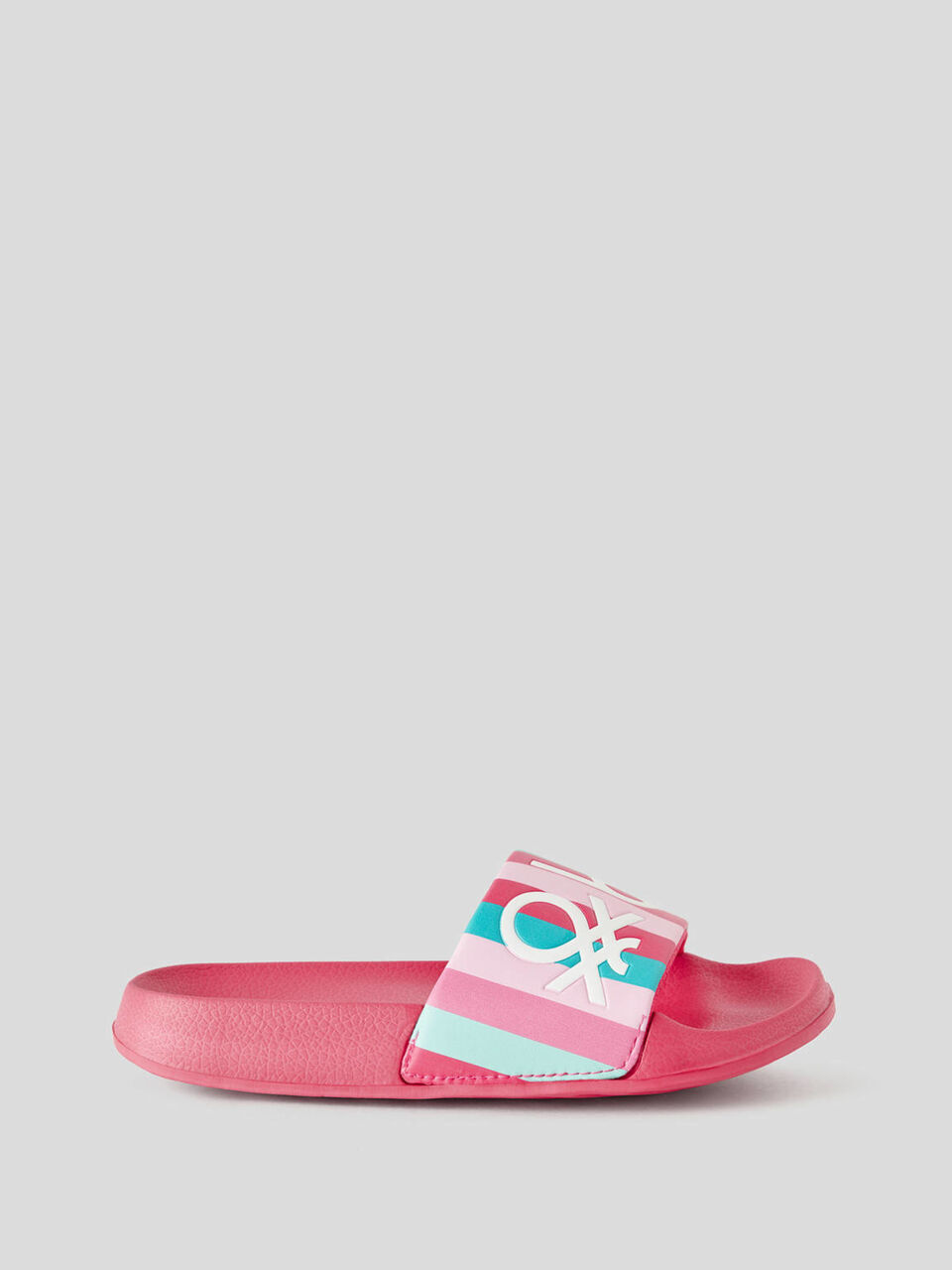Patterned slippers image number 1