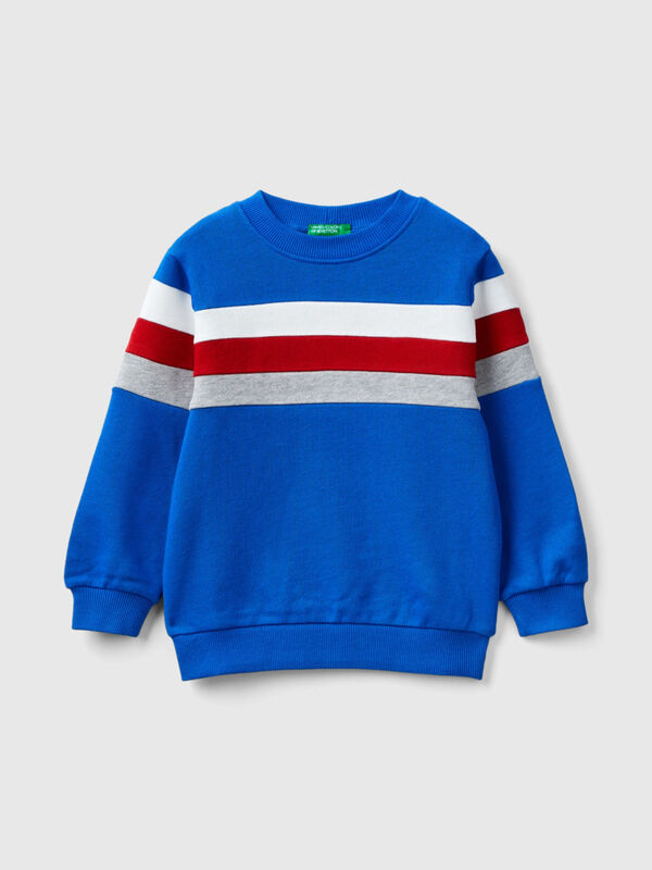 Pullover sweatshirt with striped band
