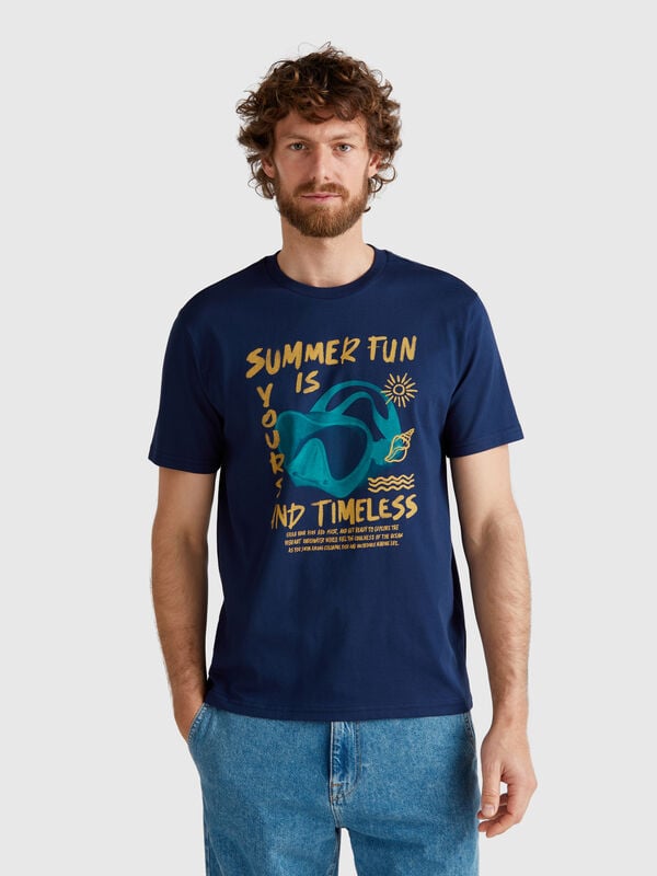 Mitternachtsblaues T-Shirt mit Grafik Herren