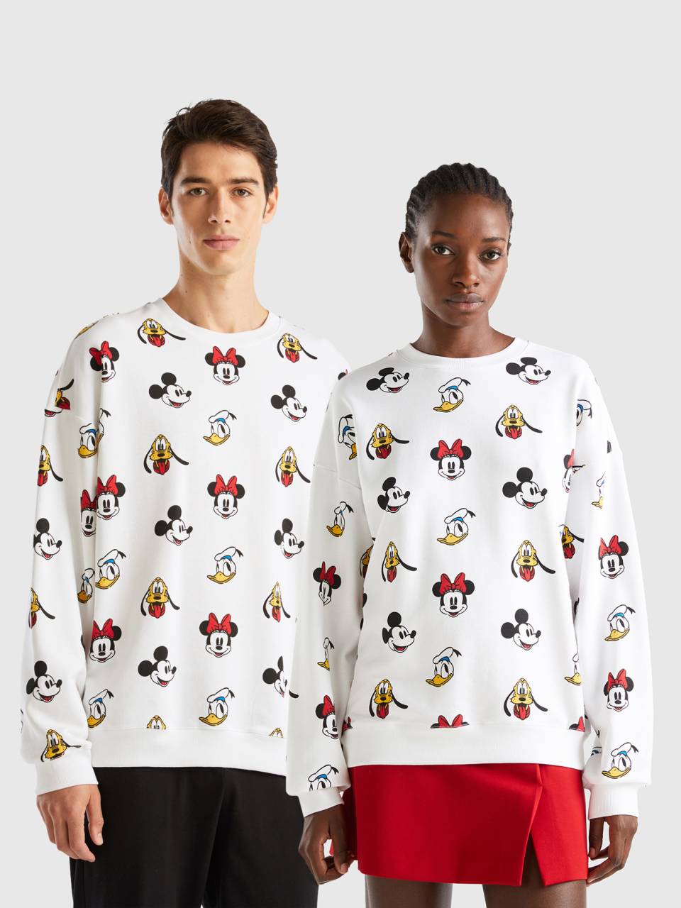 White mickey mouse sweatshirt outlet